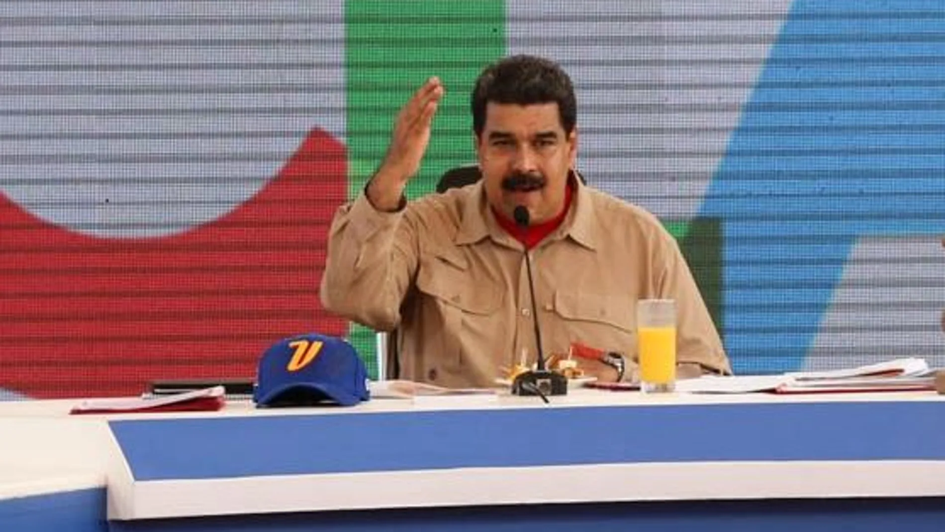 El gobernante en su programa "Los domingos con Maduro"