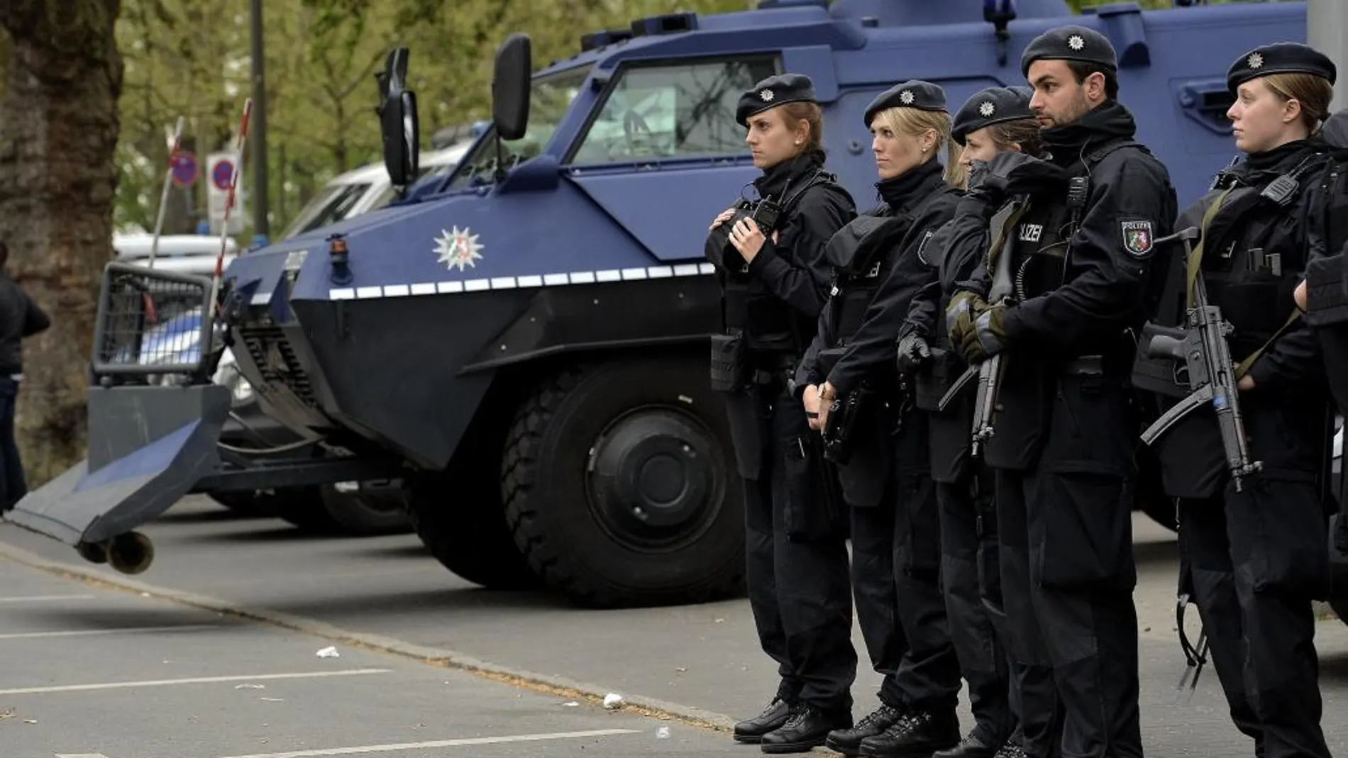 Fuerte dispositivo policial junto al Estadio del Borussia Dortmund