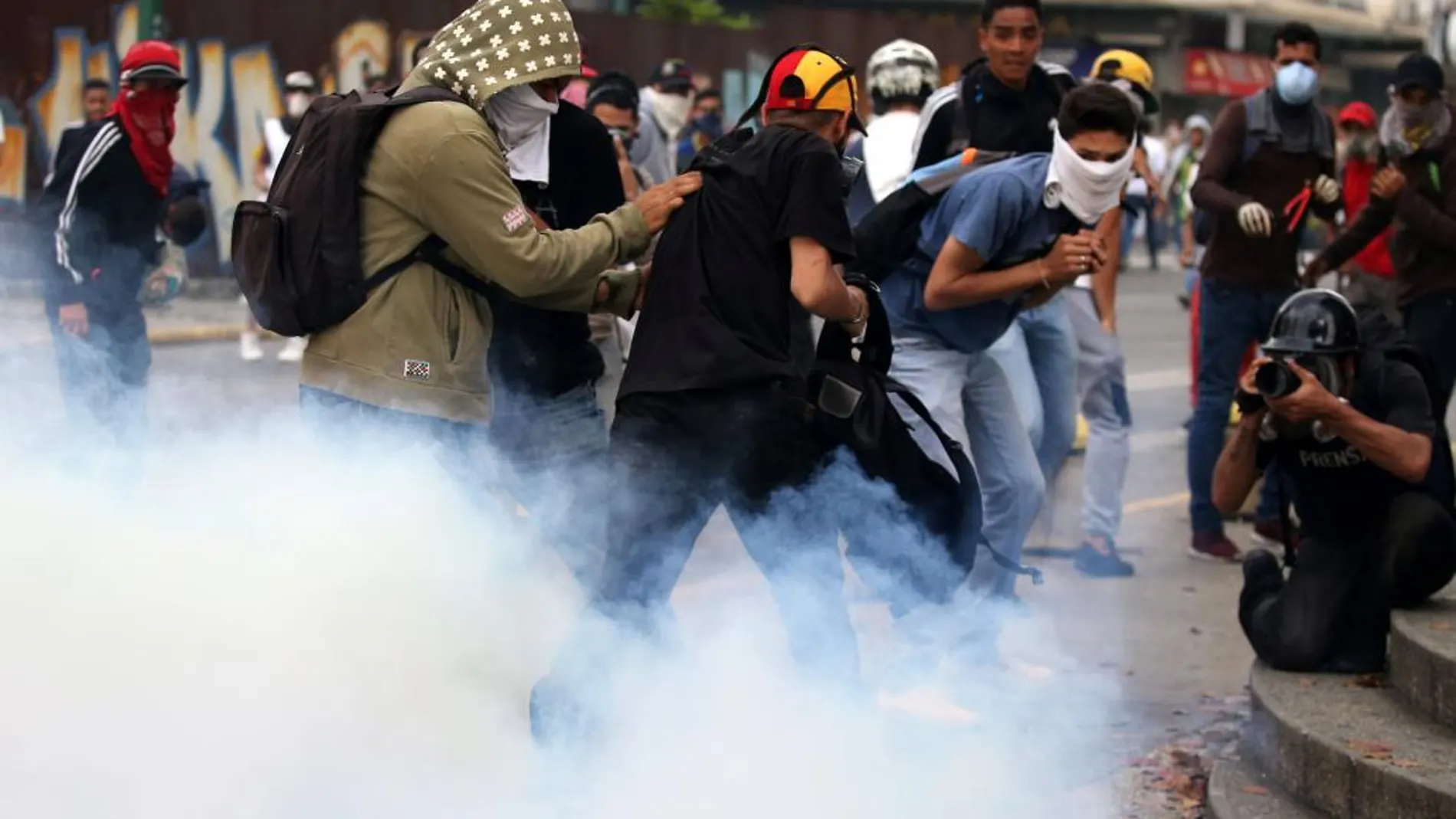 Nuevo día de protestas en Caracas