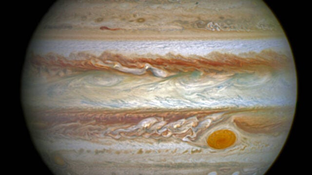Hubble captura las auroras boreales en Júpiter