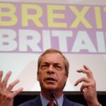 Nigel Farage anuncia su dimisión