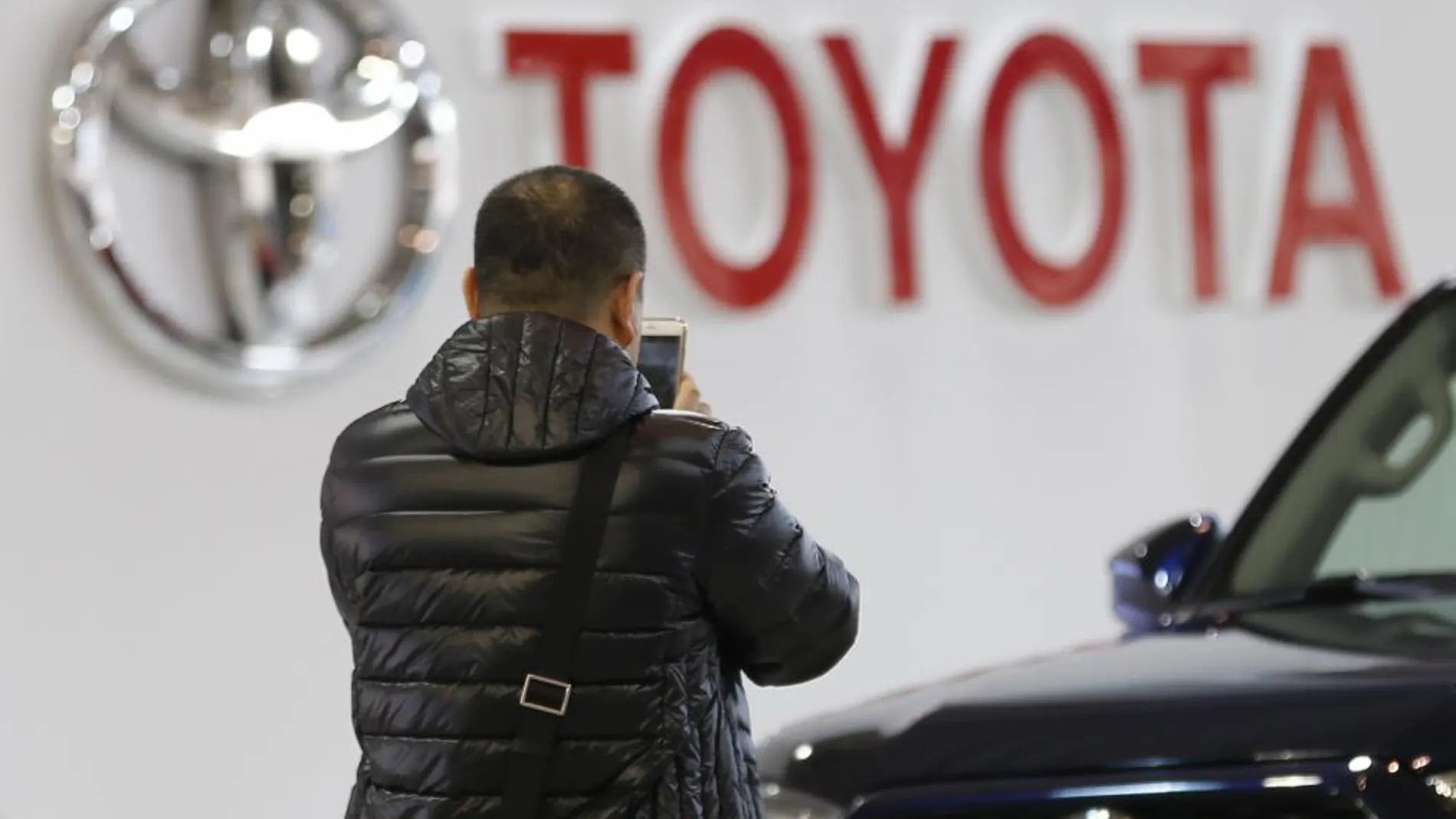 Toyota logra un beneficio récord pese al descenso global de sus ventas