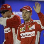Sebastian Vettel celebra su triunfo en la sesión de calificación.