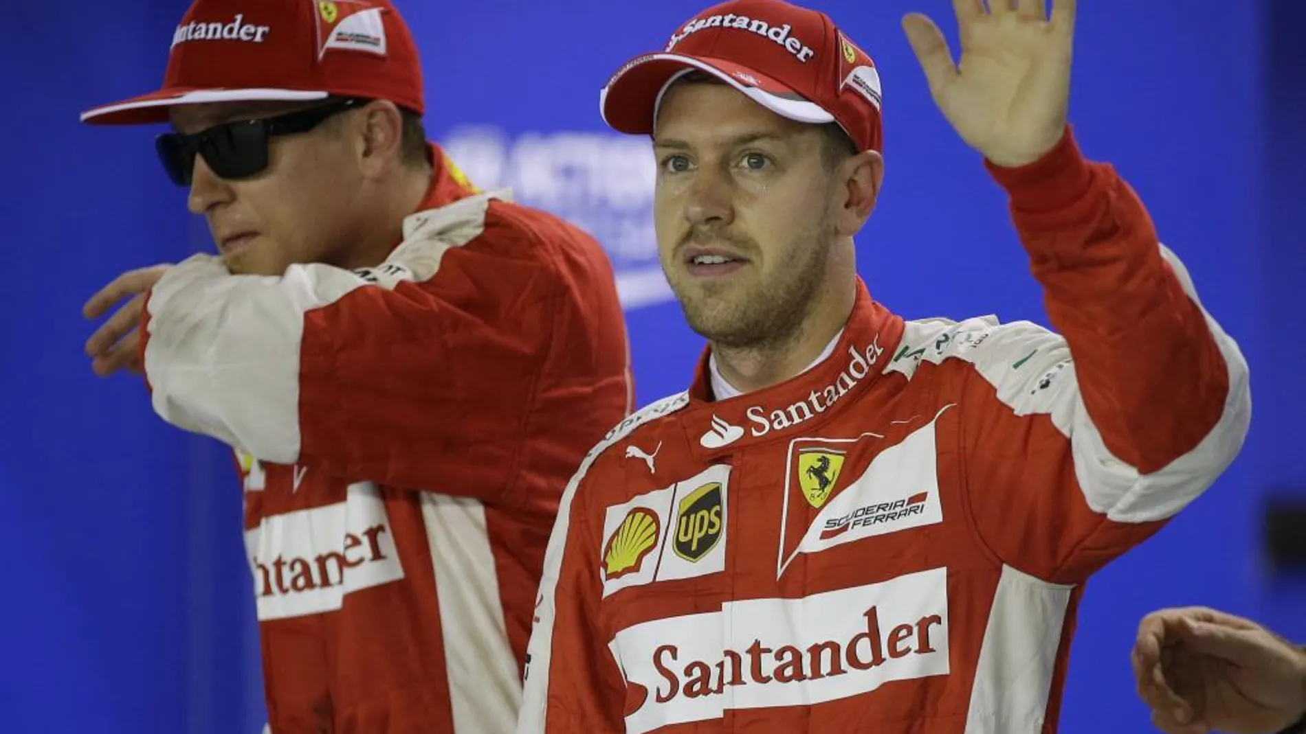 Sebastian Vettel celebra su triunfo en la sesión de calificación.
