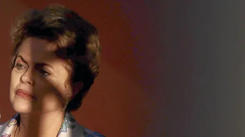 La presidente de Brasil, Dilma Rousseff, vive instalada en el sobresalto