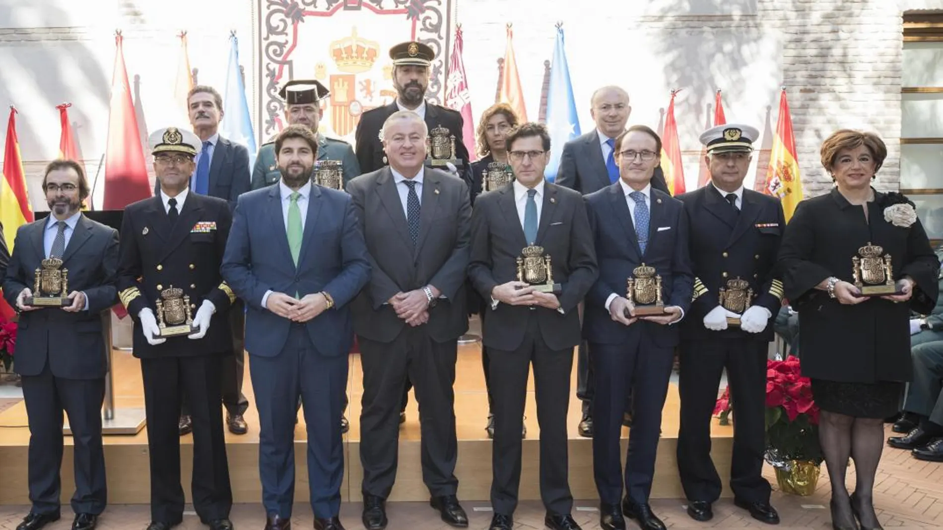 López Miras presidió ayer el acto conmemorativo del XXXIX aniversario de la Constitución Española en San Esteban