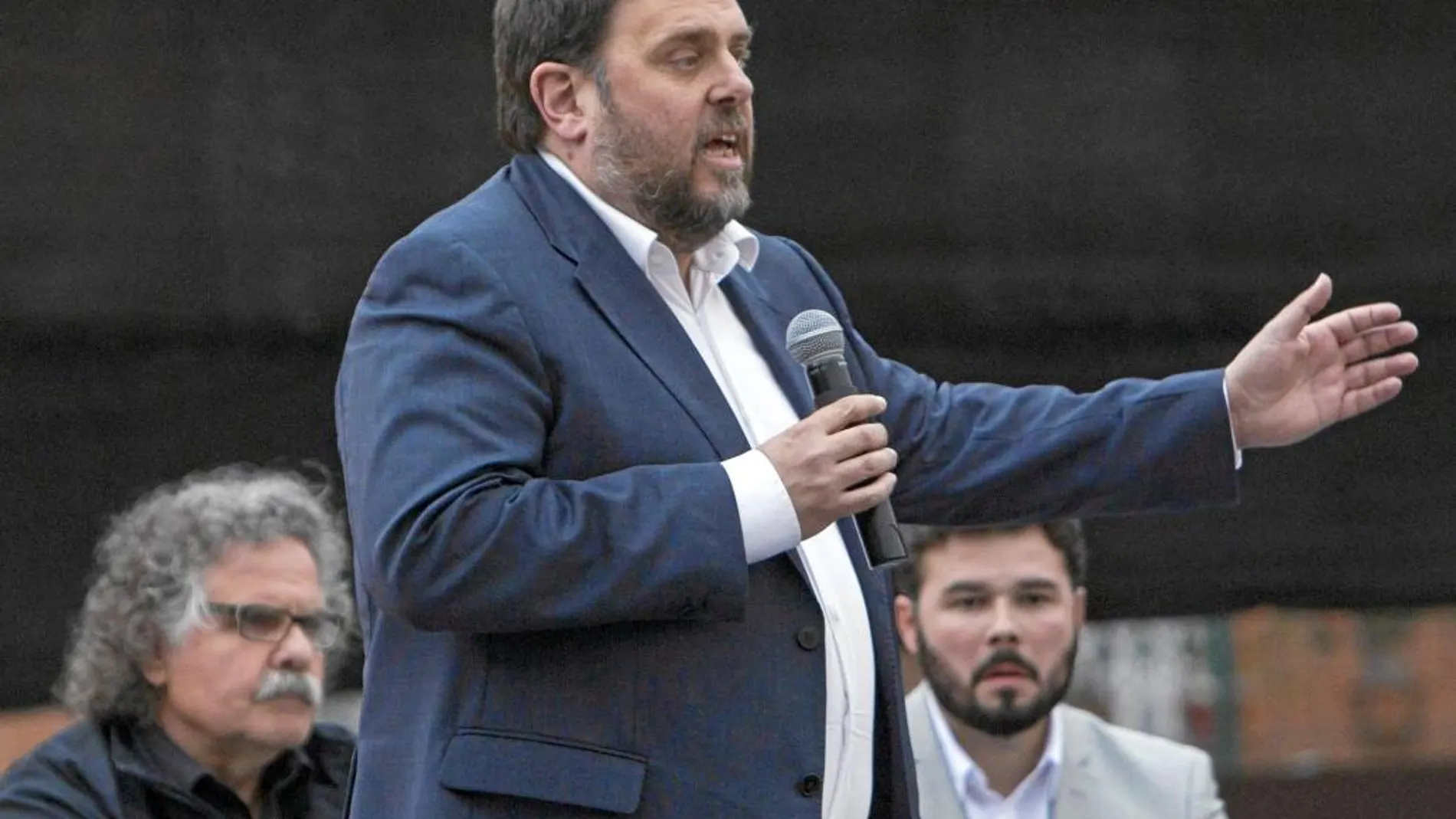 Oriol Junqueras se avanzó a la CUP y propone al Parlament que desafíe al Estado