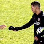 El entrenador del Atlético de Madrid, el argentino Diego Simeone, durante el entrenamiento que el conjunto rojiblanco ha realizado hoy en la Ciudad Deportiva de Cerro del Espino.