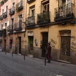 Apuñala a un policía que trató de impedir que acuchillara a su mujer en Lavapiés