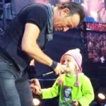 Bruce Springsteen hace el dueto mas tierno de su larga carrera artística