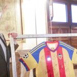 El presidente de la Generalitat se reunió ayer con la presidenta del Consejo de Administración del Valencia CF, Lay Hoon