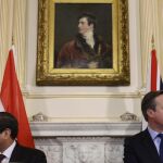 El primer ministro británico, David Cameron, junto al presidente de Egipto Al-Sisi durante la rueda de prensa en Londres