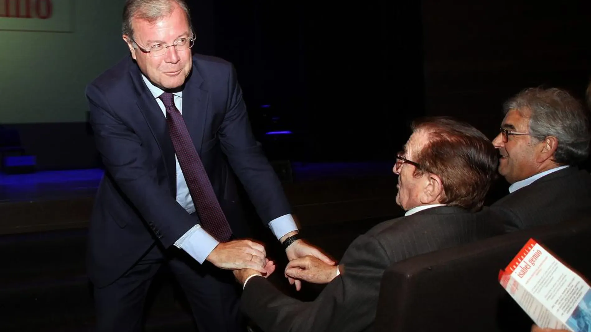 Antonio Silván saludo a los asistentes de la gala