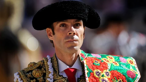 José Tomás dona los 18.000€ del premio de cultura al banco de alimentos