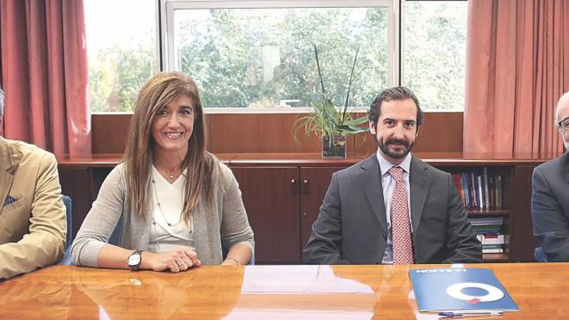 De izquierda a derecha, Pablo Álvarez de Todelo, Eva Rodríguez, Arturo de las Heras y Fernando Bayón