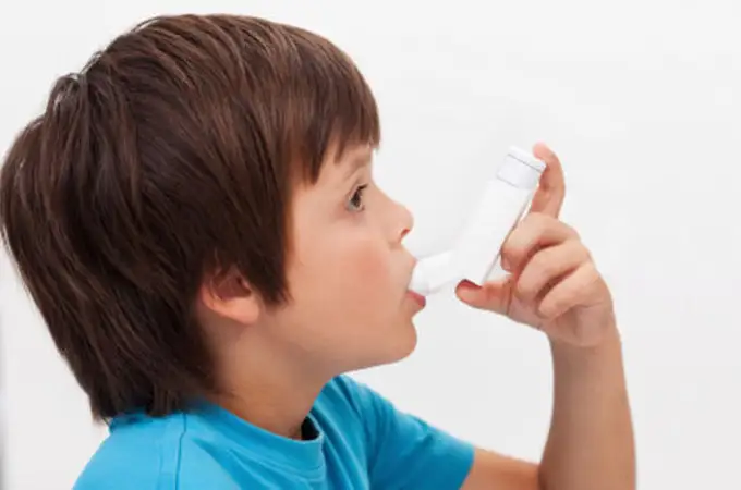 ¿Por qué empeora el asma por la noche? 