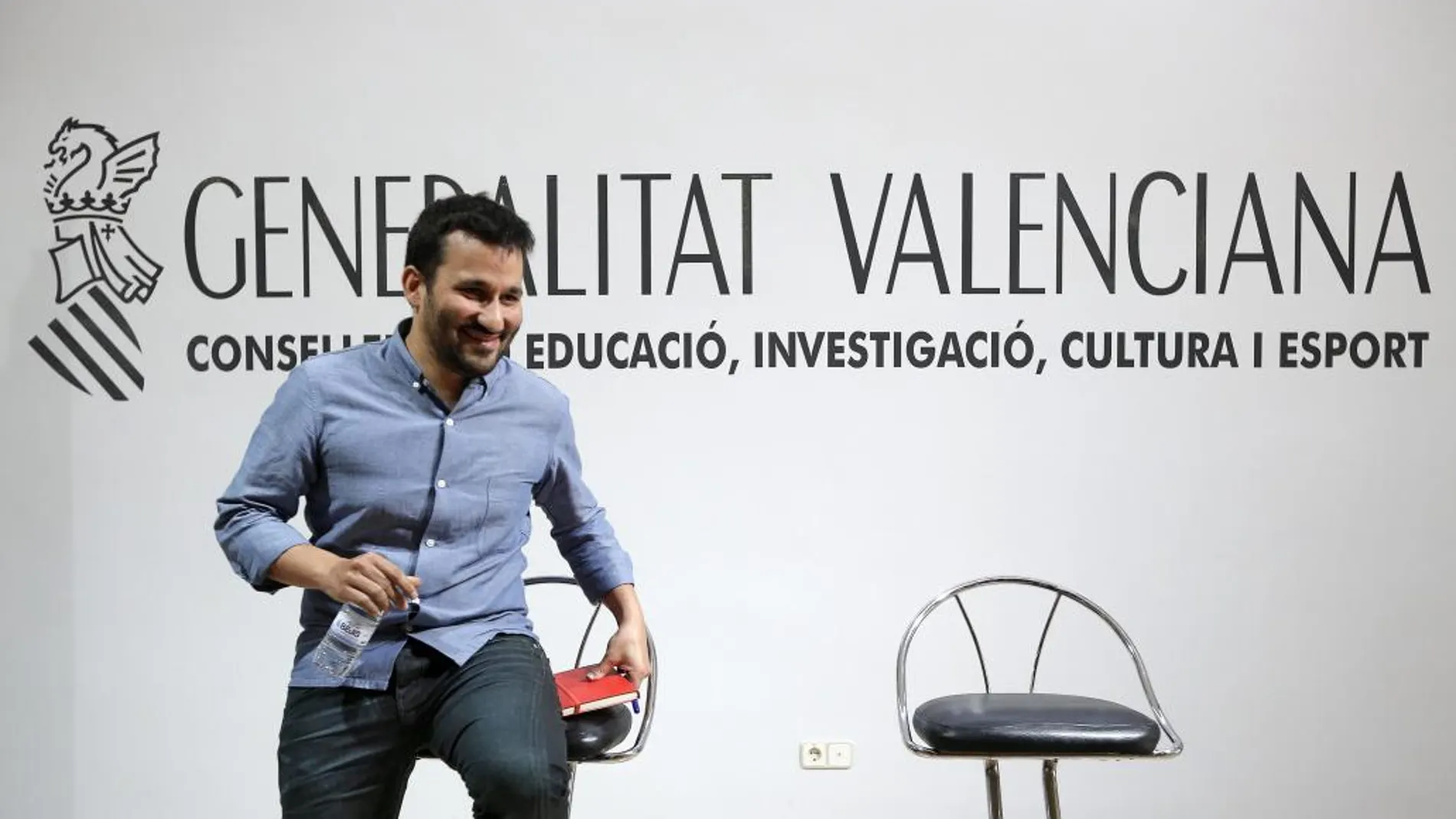 Vicent Marzà, durante la presentación de la encuesta «Coneixement i us social del valencià 2015»