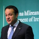 El primer ministro irlandés, Leo Varadkar, hoy en una rueda de prensa