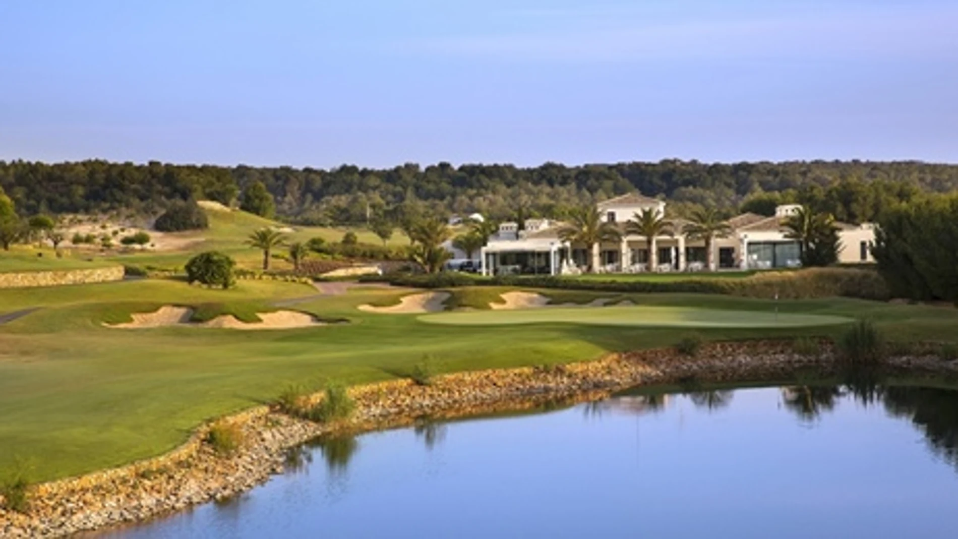 Las Colinas Golf CC siete años reconocimientos