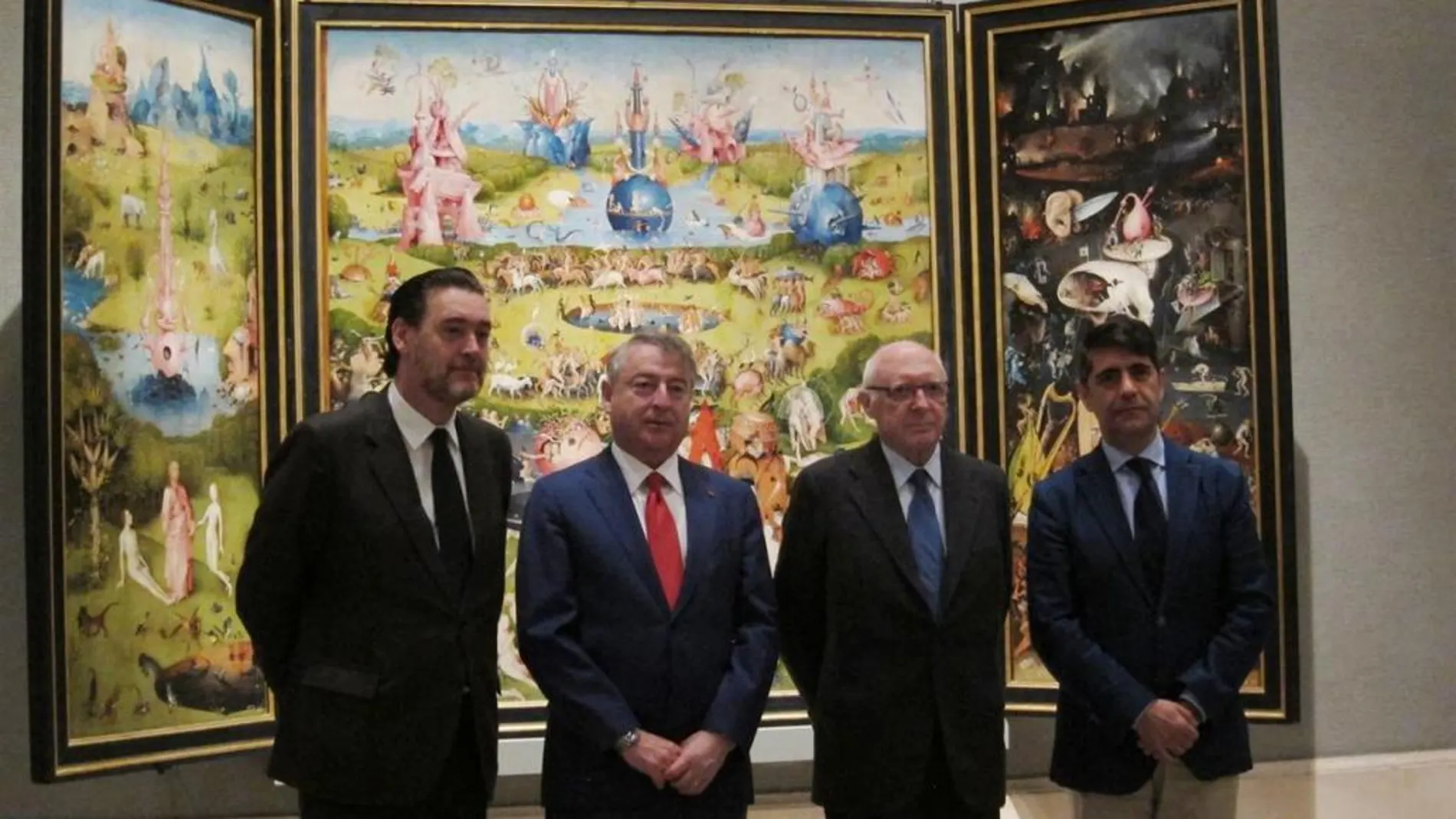 El presidente del Real Patronato del Museo del Prado, José Pedro Pérez-Llorca junto al presidente de RTVE, José Antonio Sánchez