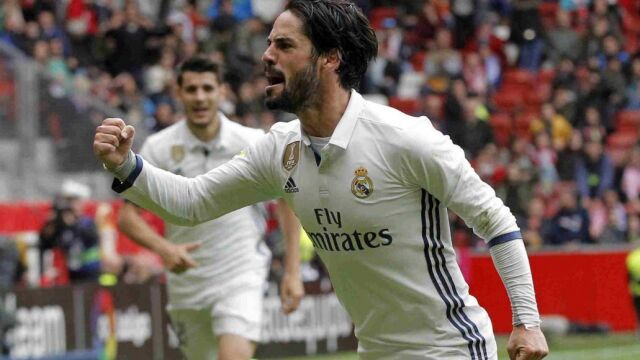 Isco celebra su segundo gol en el minuto noventa del partido.