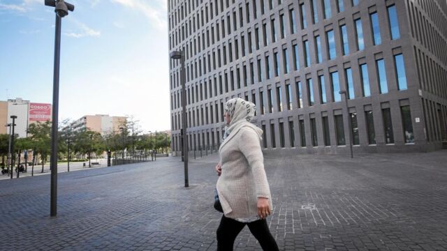 Sede del Instituto de Medicina Legal de Cataluña, donde se encuentran los cadáveres de los terroristas