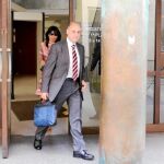 El ex consejero de Gesturcal y actual director general de Presupuestos, José Armando Beteta, sale de los juzgados
