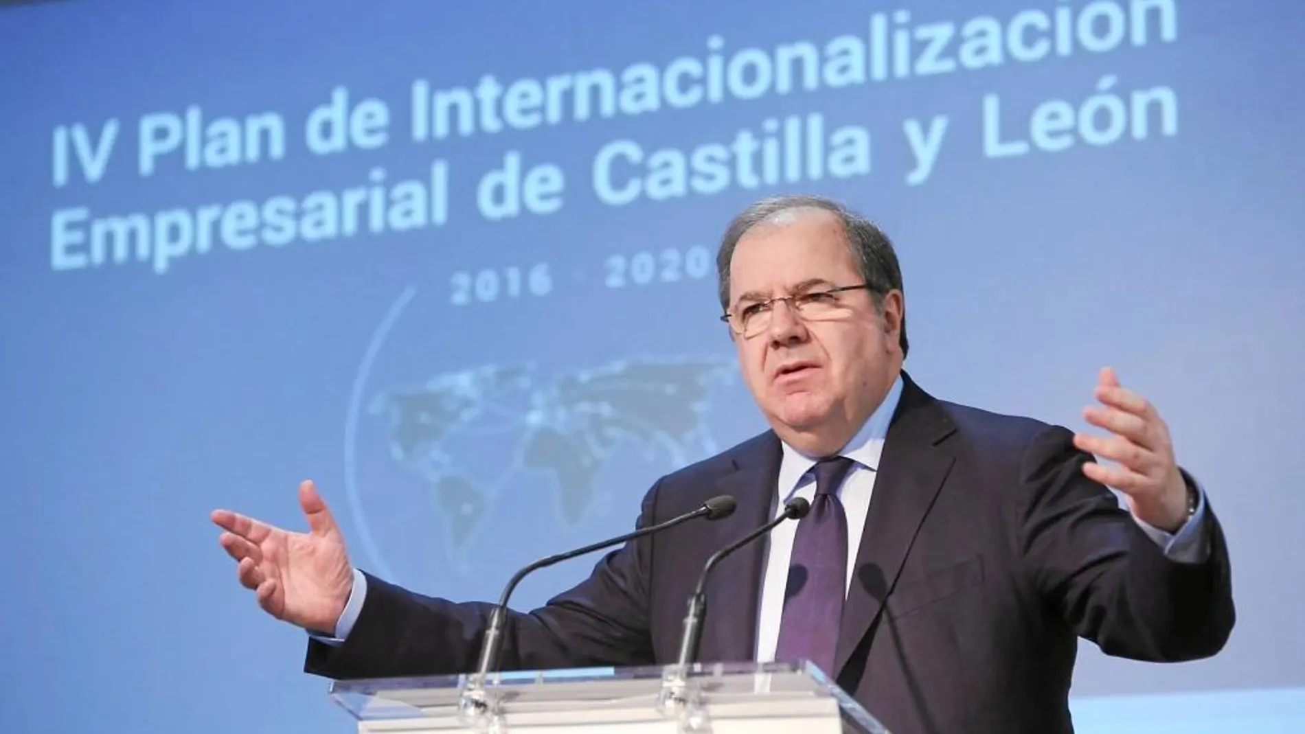 El presidente Juan Vicente Herrera, durante la presentación del Plan de Internacionalización Empresarial