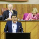 La oposición tumba el Decreto-Ley de Susana Díaz sobre «los enchufados»