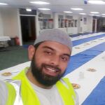 Mohamad Islam, de 26 años, miembro de la Mezquita Central de esta ciudad británica