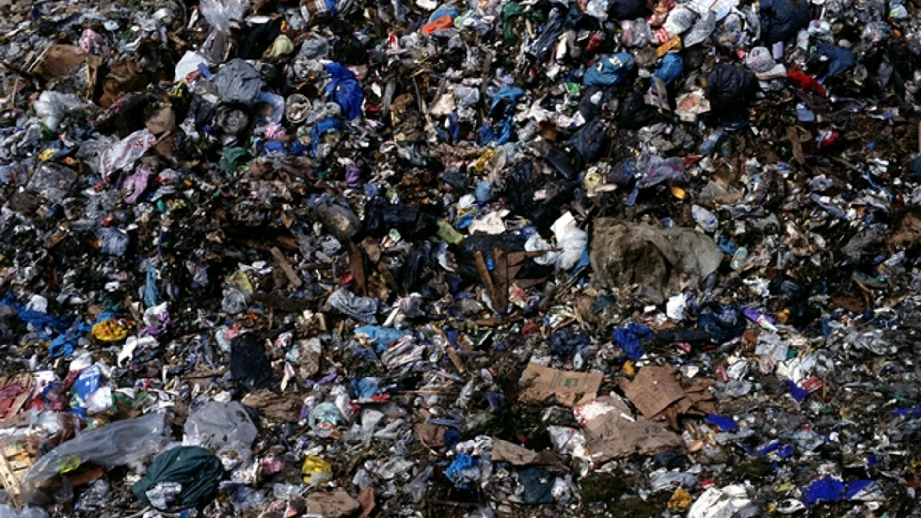 España genera casi 120 millones de toneladas anuales de residuos
