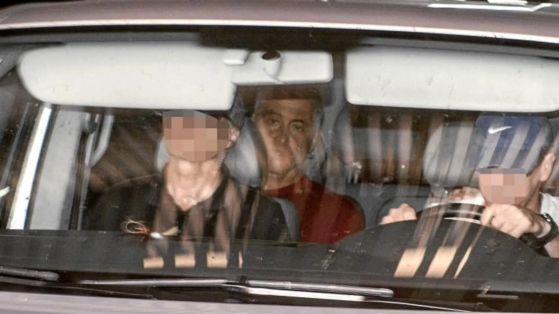 Javier García Gaztelu, «Txapote» (en la imagen) fue conducido ayer desde la prisión de Burgos, donde pasó la noche, a Basauri para visitar a su padre