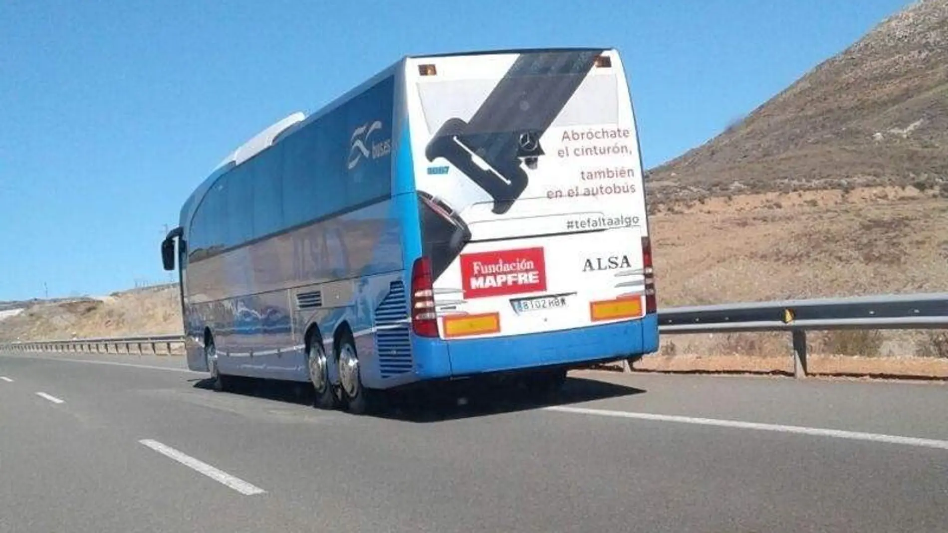 Vehículo en el que se ha producido la amenaza falsa de bomba/Subdelegación del Gobierno