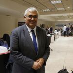El consejero de Economía y Conocimiento, en la sede de un centro de emprendimiento público (CADE)