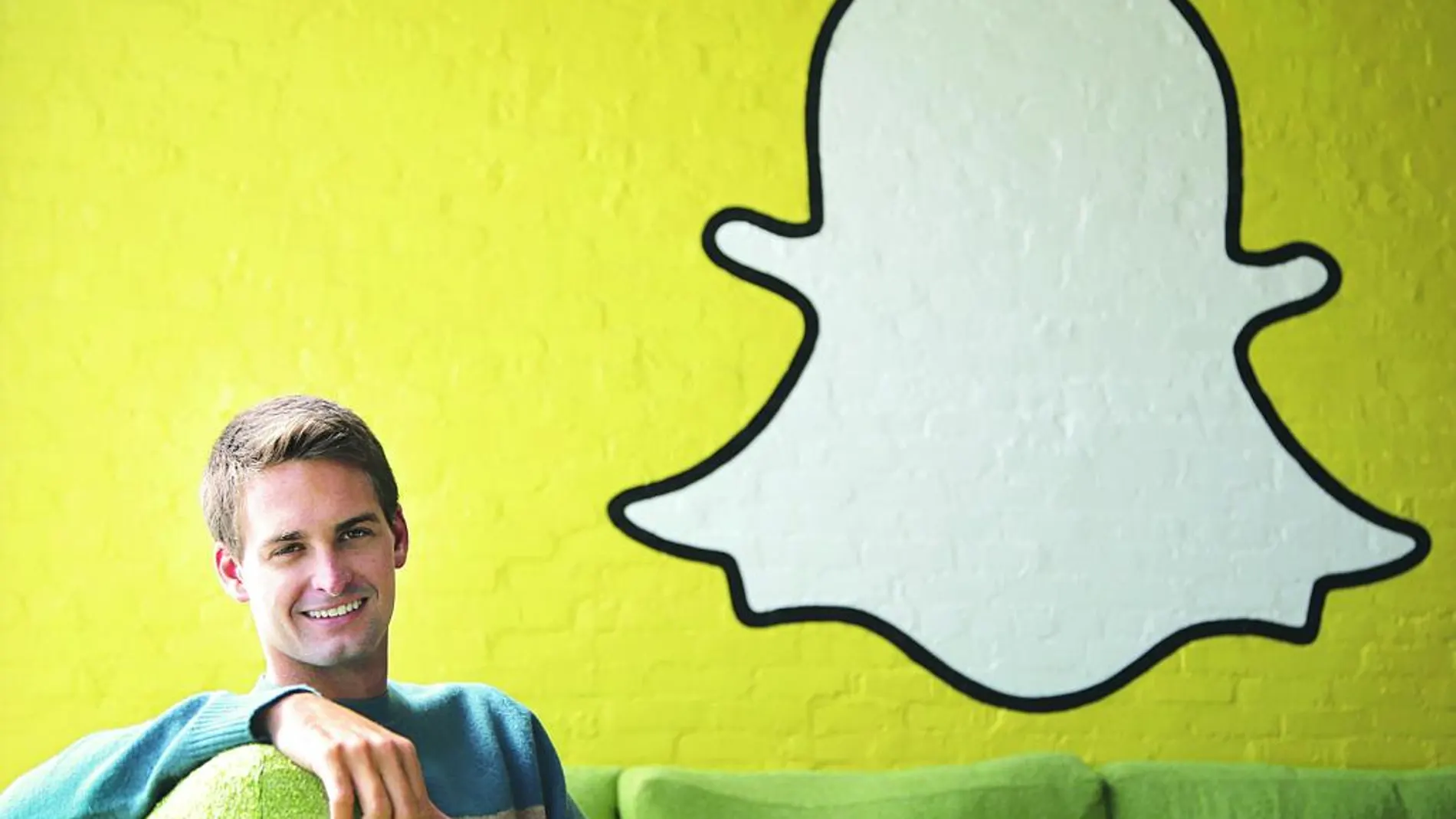 Evan Spiegel, cofundador y director ejecutivo de Snapchat, ha llegado a ser el millonario más joven de la lista Forbes