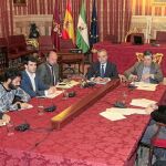 Los miembros de la comisión, antes de la declaración del abogado del SAT