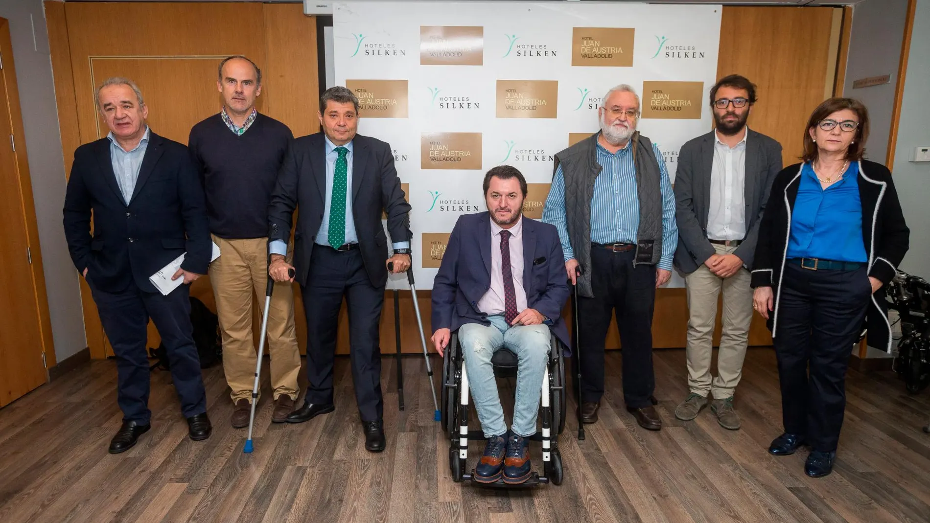 Los participantes en la mesa redonda, José María Martínez Redondo (Junta); Jesús Martínez-Segarra González (Feacem); Juan José Laguna (Conacee); Francisco Sardón (Predif); Gregorio García (Aceecyl); Pablo Sánchez (Fundación Intras); y Begoña Grijalvo (Inserta Empleo)