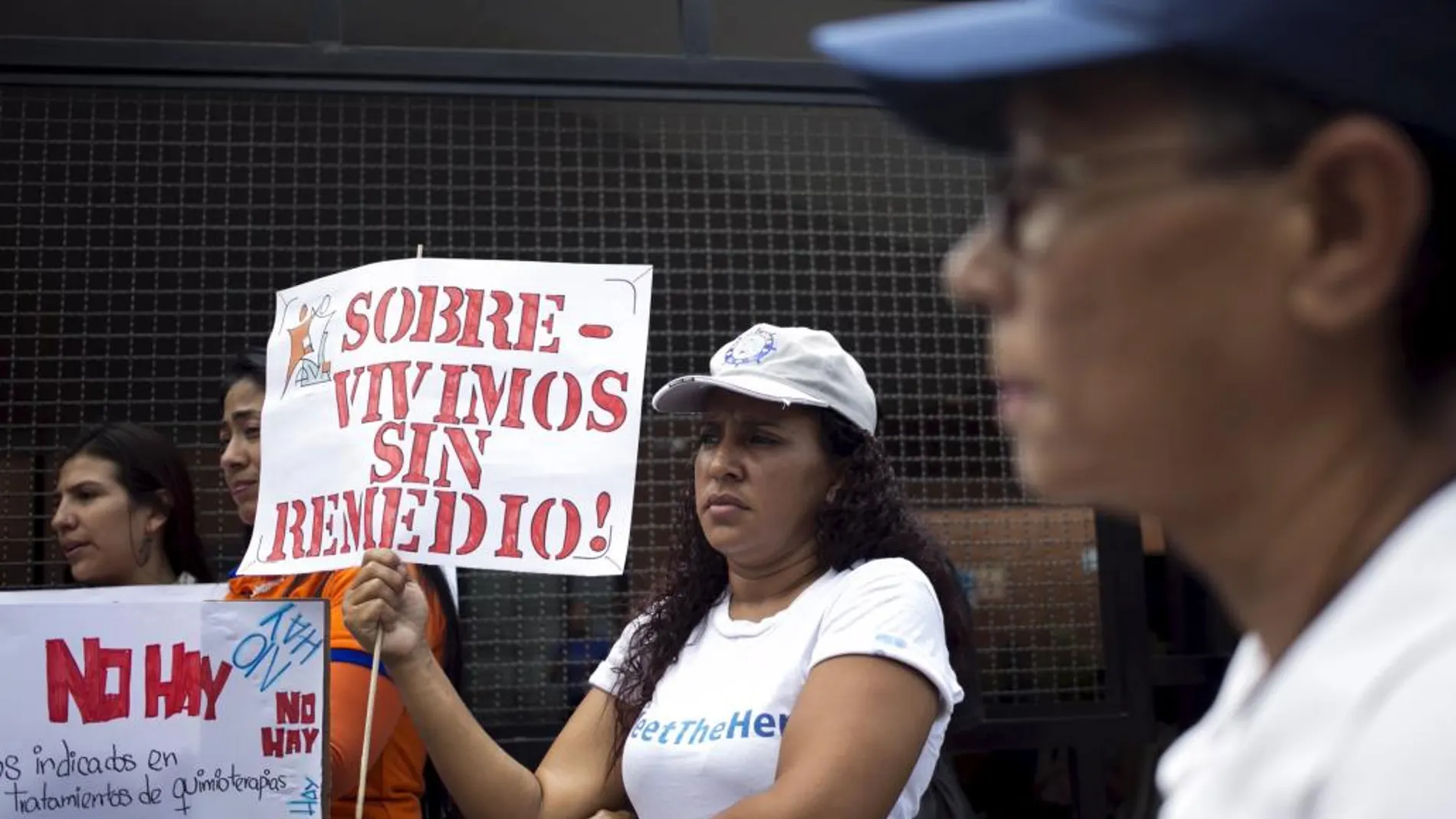 Los venezolanos han salido a la calle para exigir medicamentos