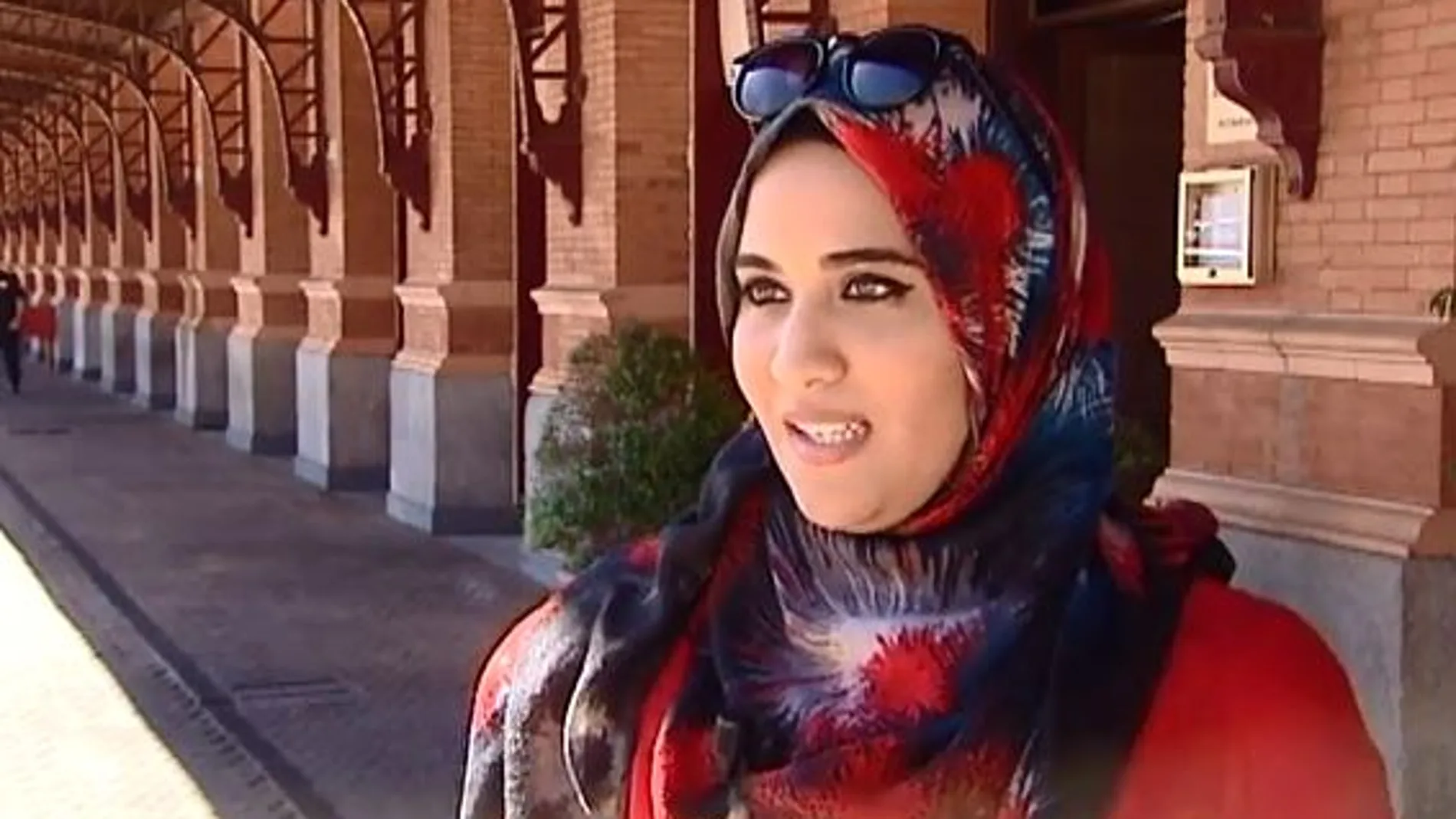 El Gobierno valenciano cede y obliga a un instituto a admitir a la alumna con «hiyab»