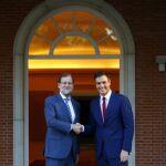 Rajoy ha recibido a Sánchez en La Moncloa