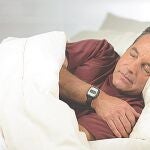 A través de la monitorización del sueño, el médico puede evaluar si sueño es tranquilo o agitado, si la persona duerme de modo tranquilo o agitado, así como la eficiencia del descanso (entre otros parámetros)