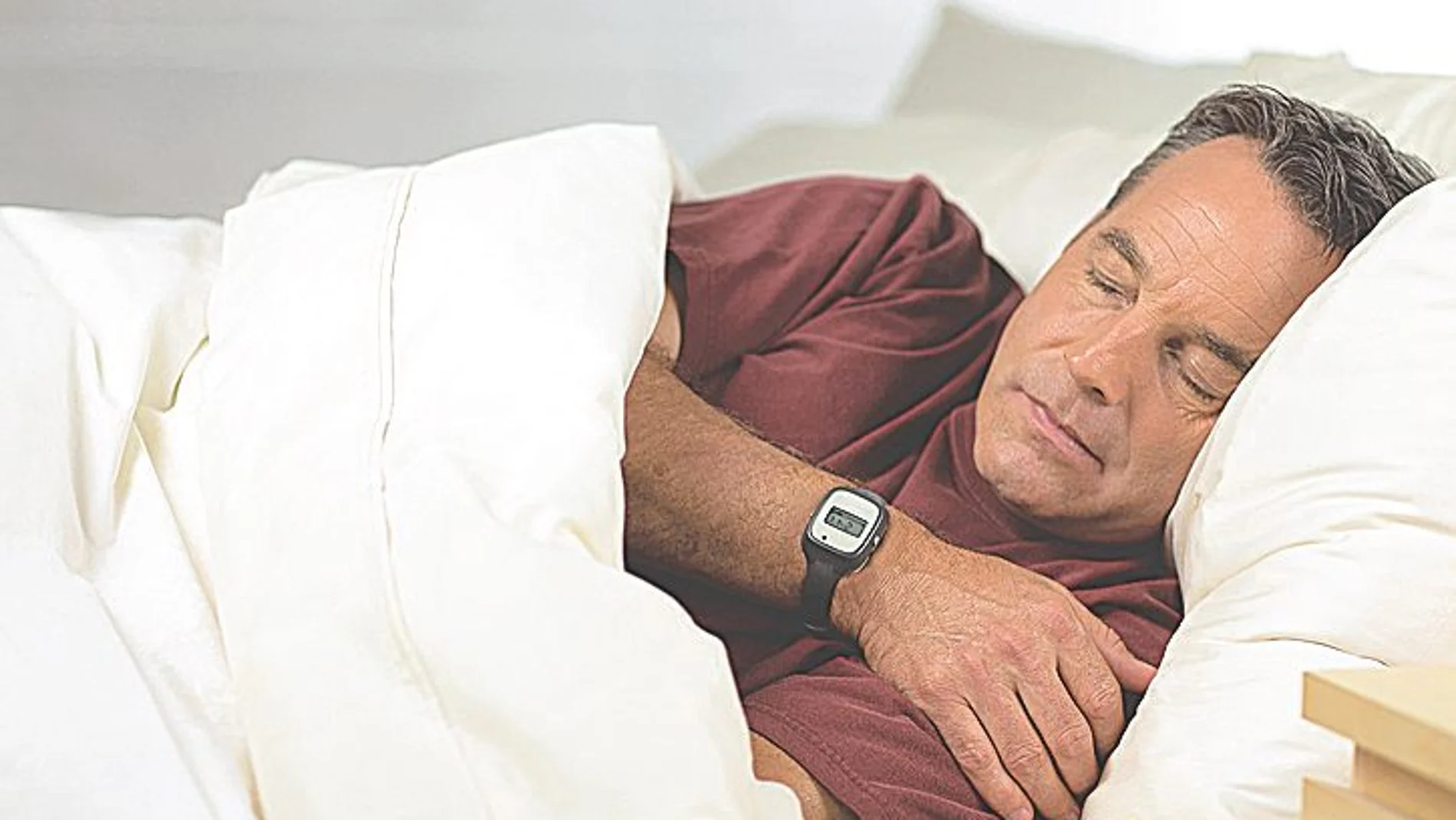 A través de la monitorización del sueño, el médico puede evaluar si sueño es tranquilo o agitado, si la persona duerme de modo tranquilo o agitado, así como la eficiencia del descanso (entre otros parámetros)