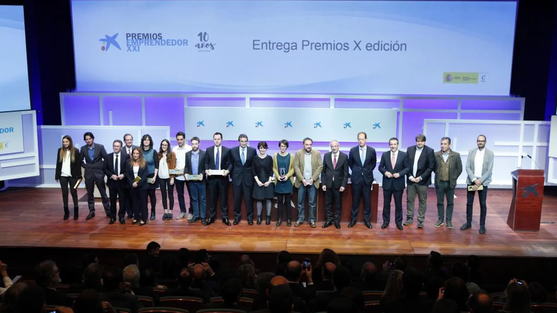 Representantes de las empresas ganadoras de los Premios Emprendedor XXI 2016
