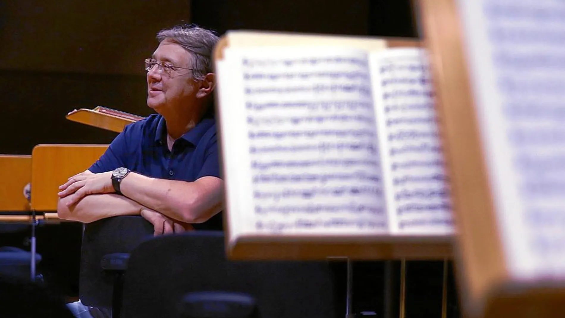 Víctor Pablo Pérez, en el Auditorio Nacional, estará al frente de cinco orquestas diferentes