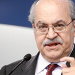 Mas-Colell confía en que Bruselas relaje los objetivos de déficit a España
