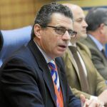 El interventor provincial de Huelva, Miguel Ángel García Bermúdez, durante su intervención en la comisión de investigación de los cursos de formación