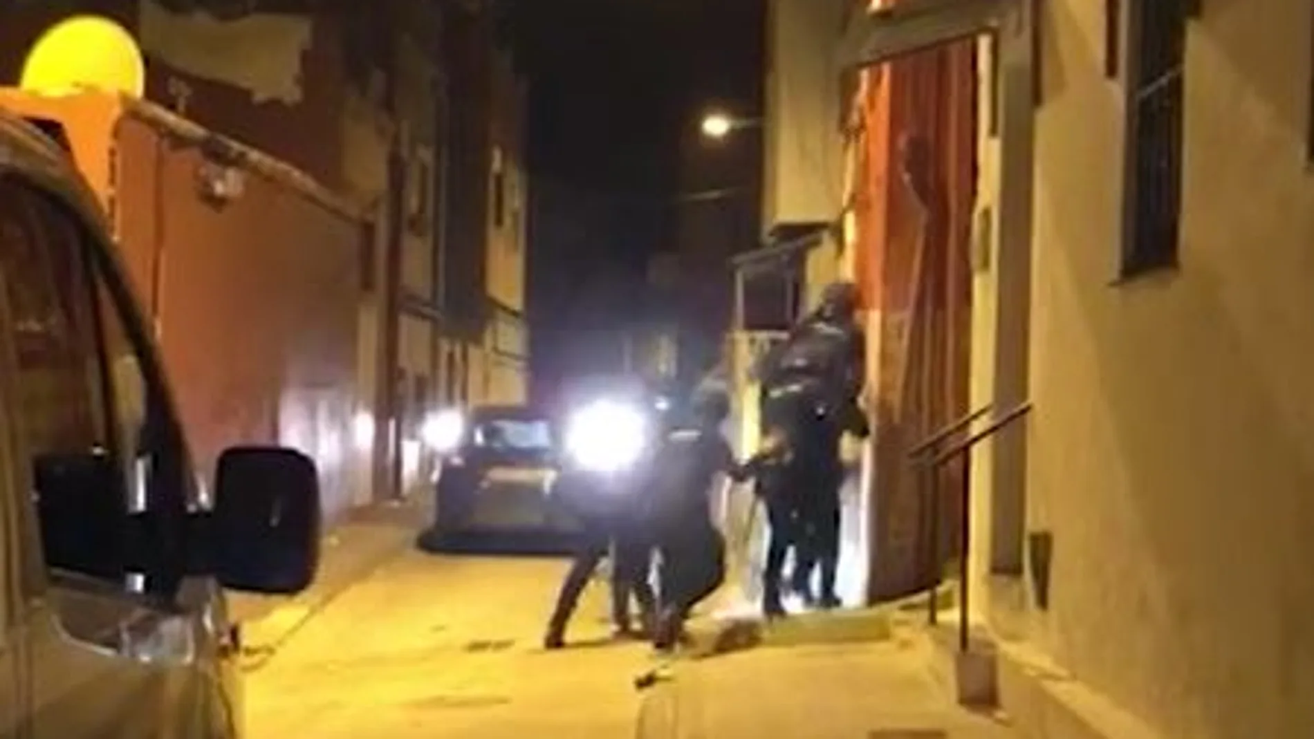 Imagen del vídeo de la operación policial en la barriada de “La Bajadilla” de Algeciras
