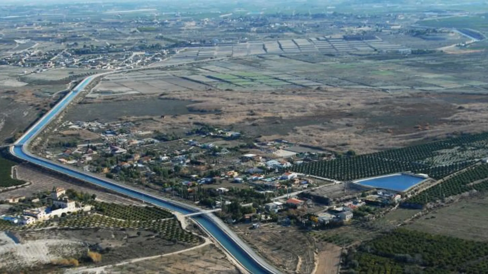 La aprobación del informe sobre la utilizaciòn del agua hubiera supuesto el fin de la agricultura y el turismo en la Comunitat Valenciana