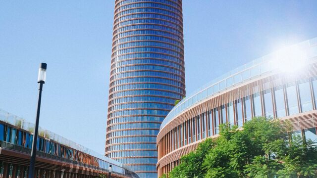 Centro comercial Torre Sevilla / Foto: La Razón