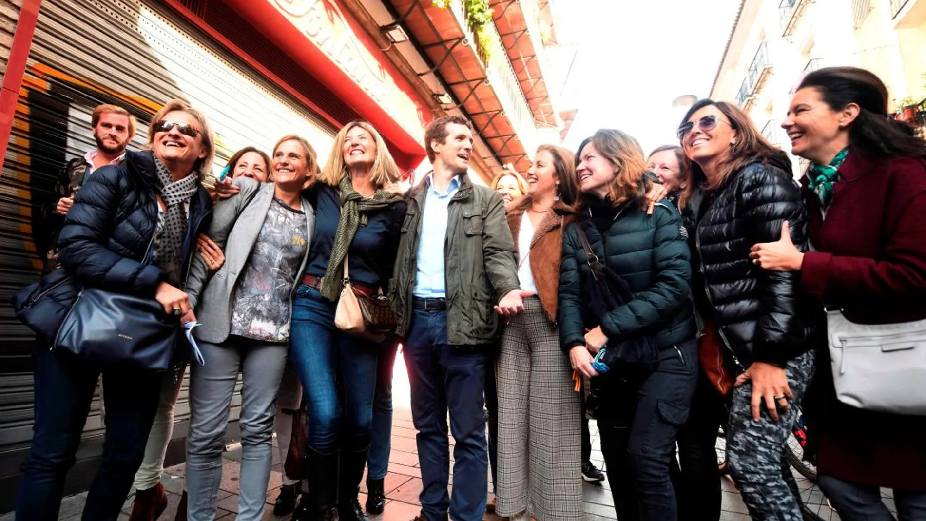 Pablo Casado, líder del PP, visitó ayer Córdoba, en el segundo día de campaña para las elecciones andaluzas del 2 de diciembre / Foto: Efe